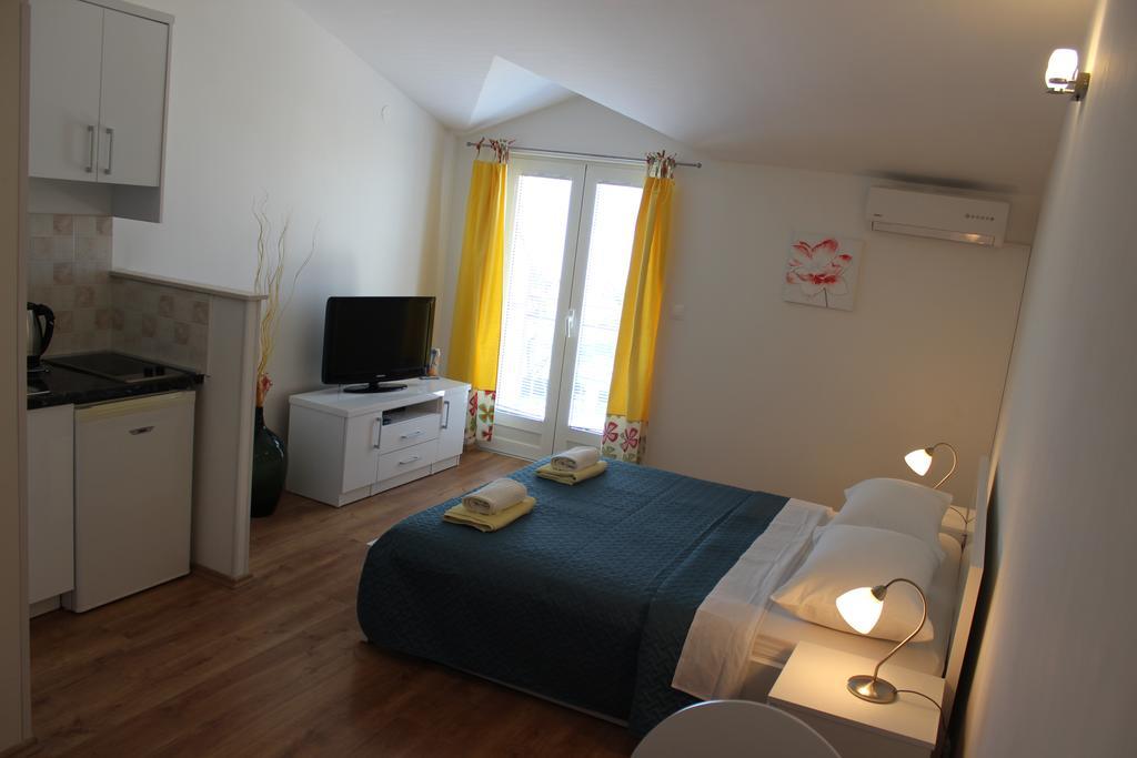 Apartments Mateljak Gradac  Extérieur photo