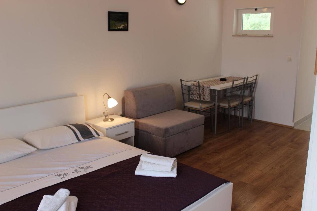 Apartments Mateljak Gradac  Chambre photo